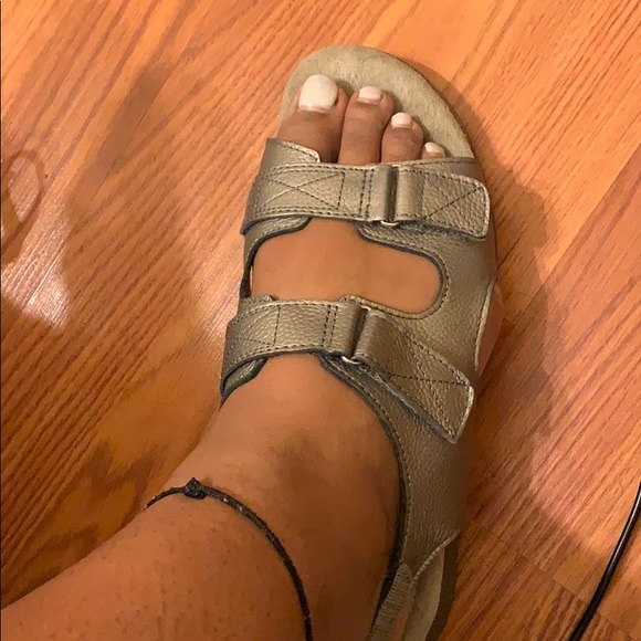 Sandals - Picture 4 of 5